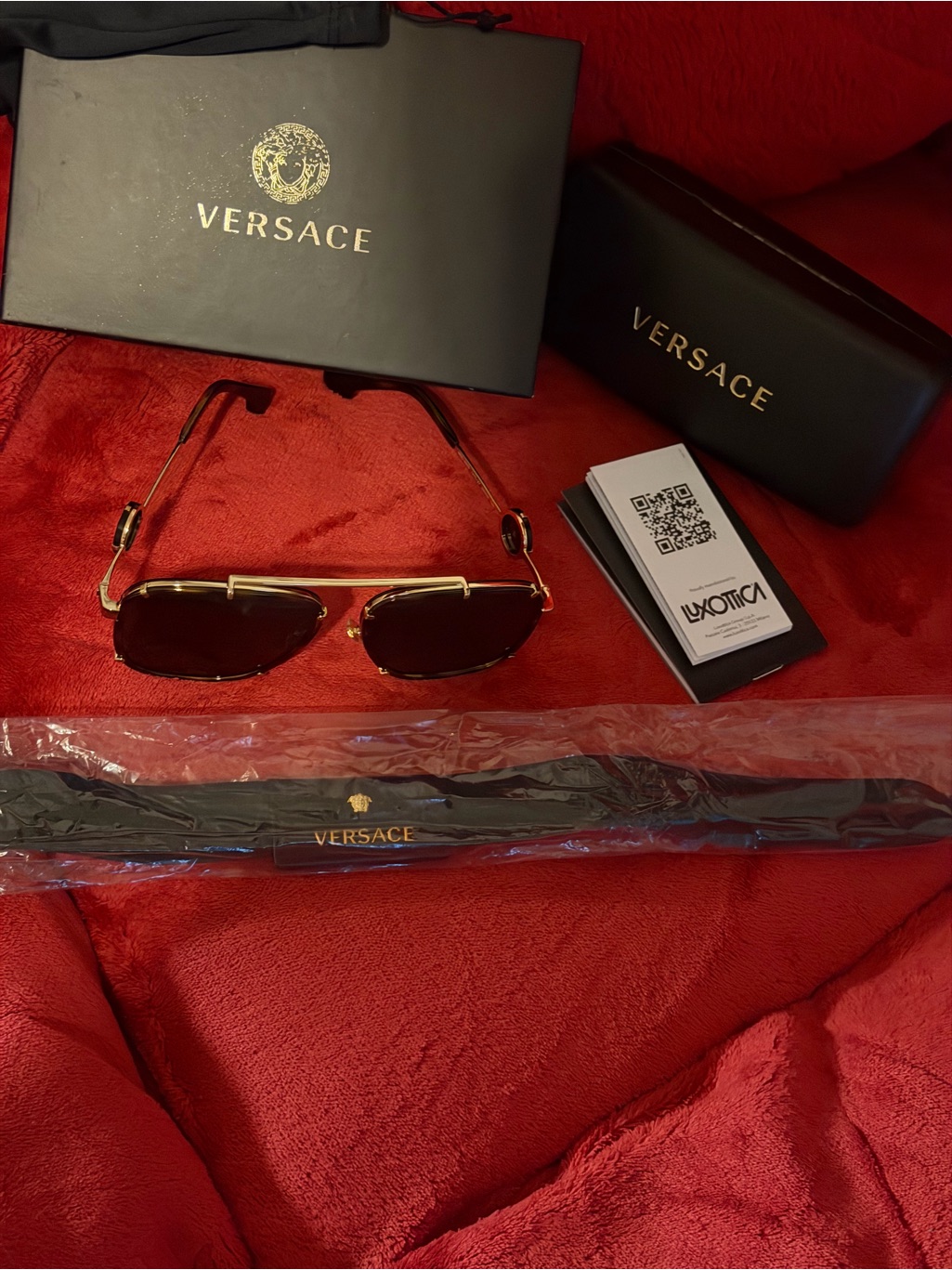 Never Worn.....Versace Havana Gold Frame Sunglasses With Black Lenses.
